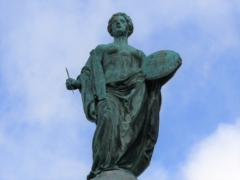 フランクフルトの詩神クリオ像